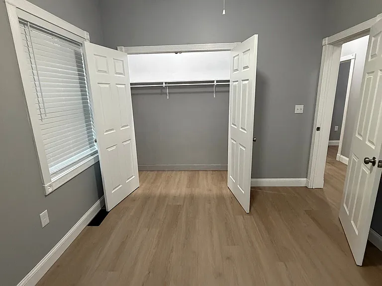 Bedroom 3 - Closet
