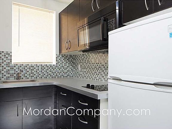 3rd image of 820 Meridian Ave APT 310