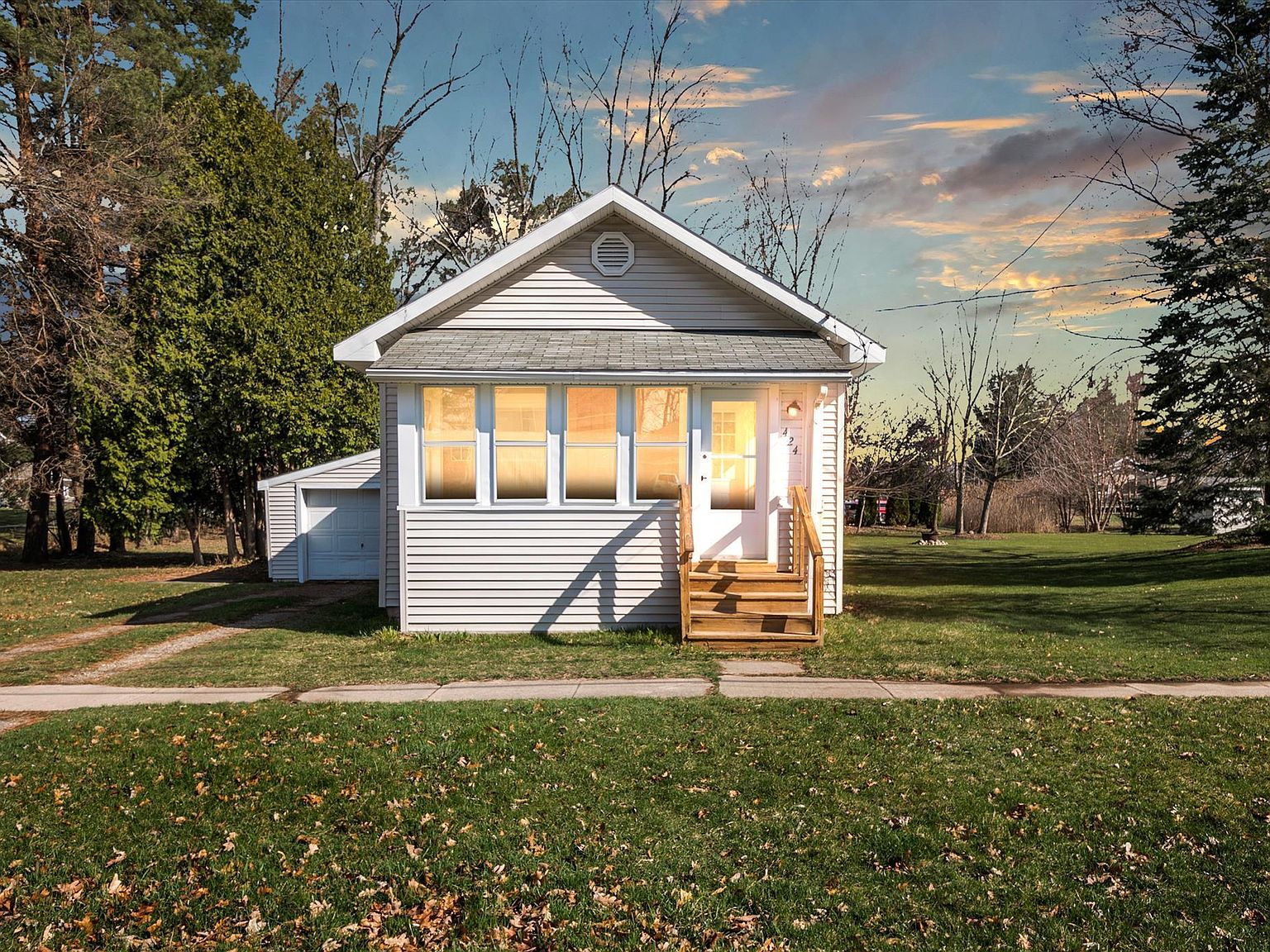 424 W Broad St, Eaton Rapids, MI 48827 Zillow