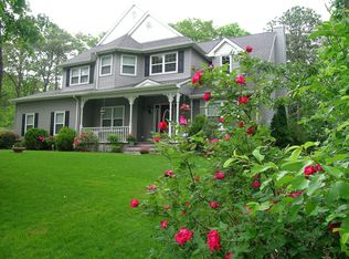 5 Mariposa Ln, Manorville, NY 11949