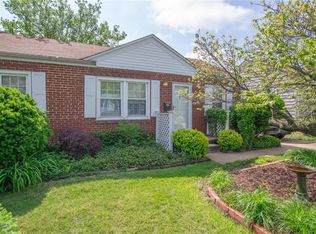 3922 Ashby Rd, Saint Ann, MO 63074