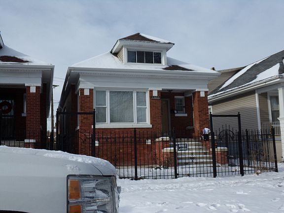 3rd image of 6422 S Troy St