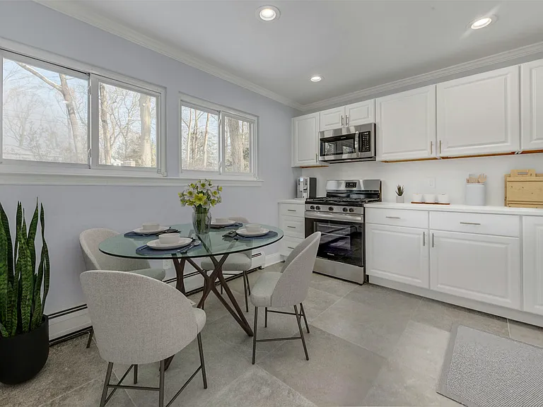 16 Cypress Peak Ln — Photo 5