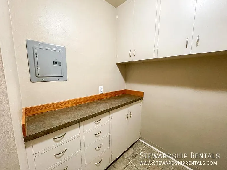 942 E 18th Ave #5 — Photo 9