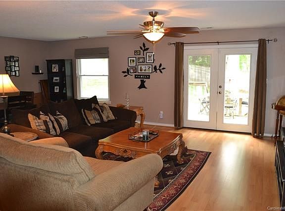 4th image of 11746 Moonridge Dr