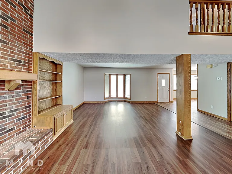 801 Ashford Glen Dr — Photo 4