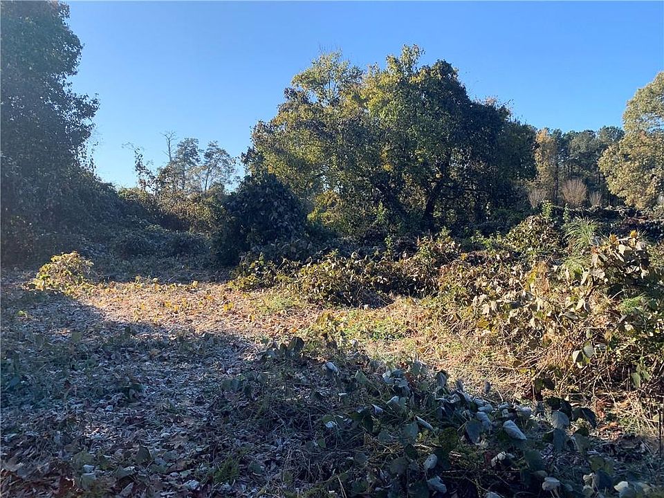 2nd image of 4233 Etowah Dr