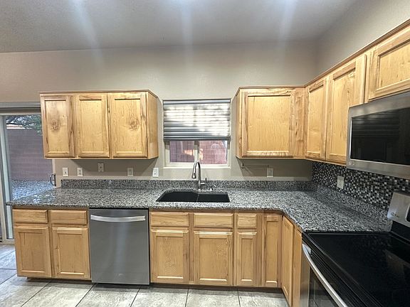4th image of 376 N 2480 W
