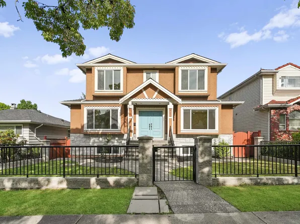 5454 Slocan St, Vancouver, BC V5R 2B1