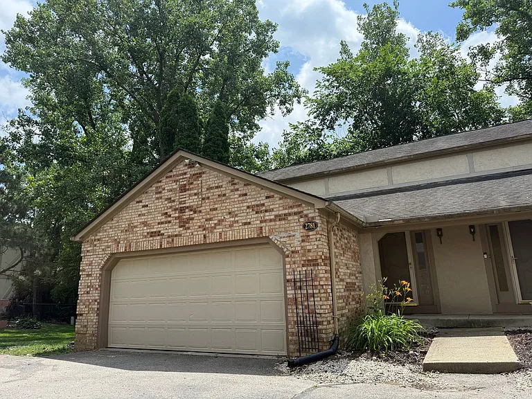2781 Windridge Dr — Photo 1