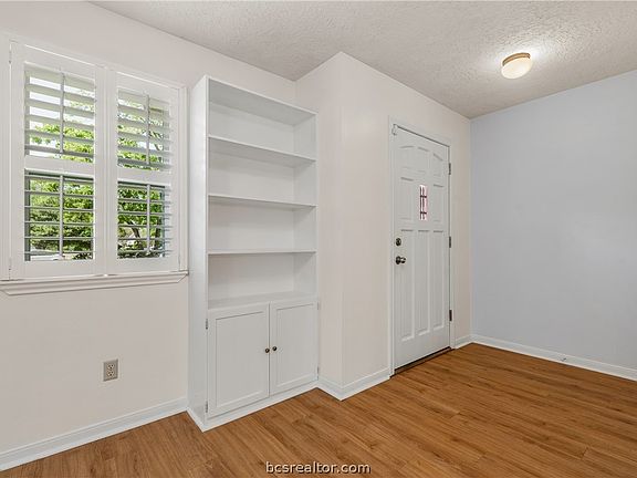 3rd image of 1513 Fairhaven Cv #Pvt