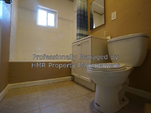 4th image of 739 E G St #2