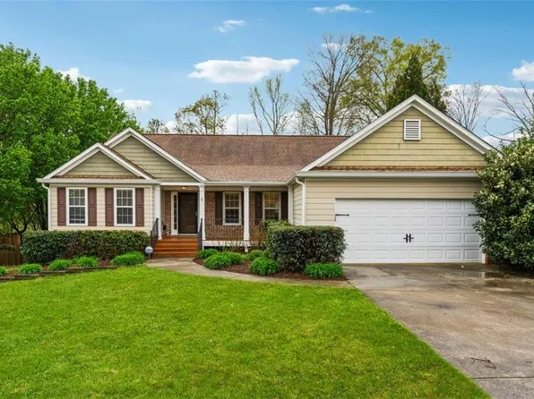 392 Beranda Cir, Douglasville, GA 30134