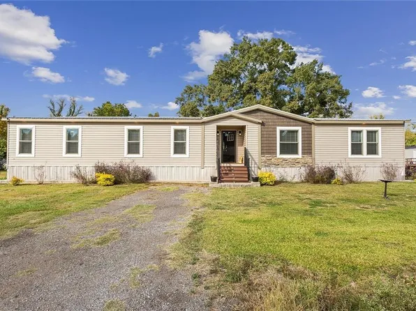 2728 Farmsite Rd, Violet, LA 70092