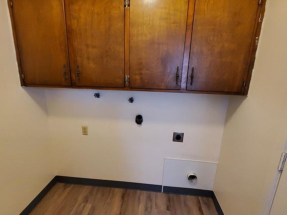 4th image of 1687 Grandview Dr #1