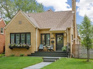 1015 N West St, Wheaton, IL 60187