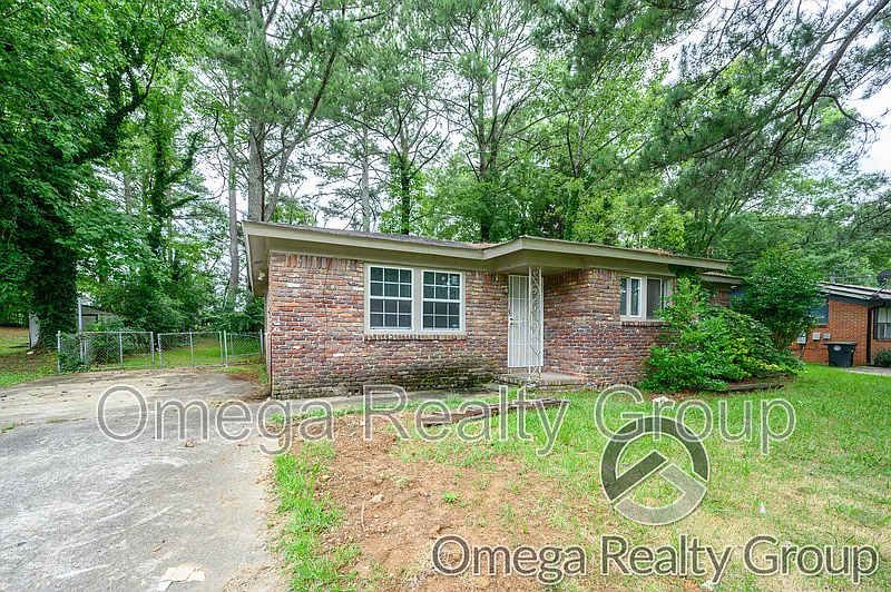 Roebuck Ln — Photo 2