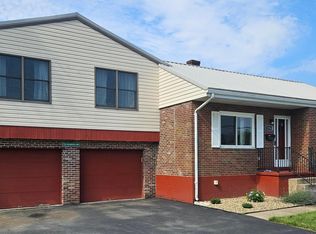 3294 Leechburg Rd, New Kensington, PA 15068