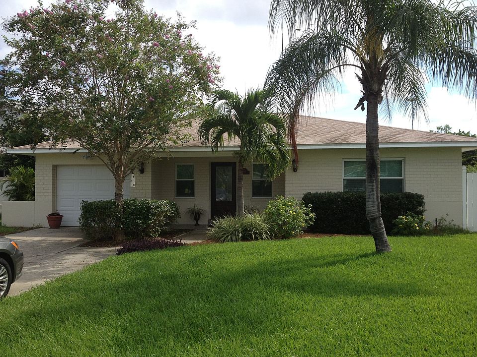 1st image of 1865 Bayou Grande Blvd NE