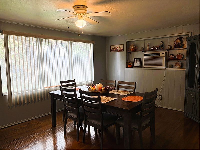 5th image of 324 N Dale Road