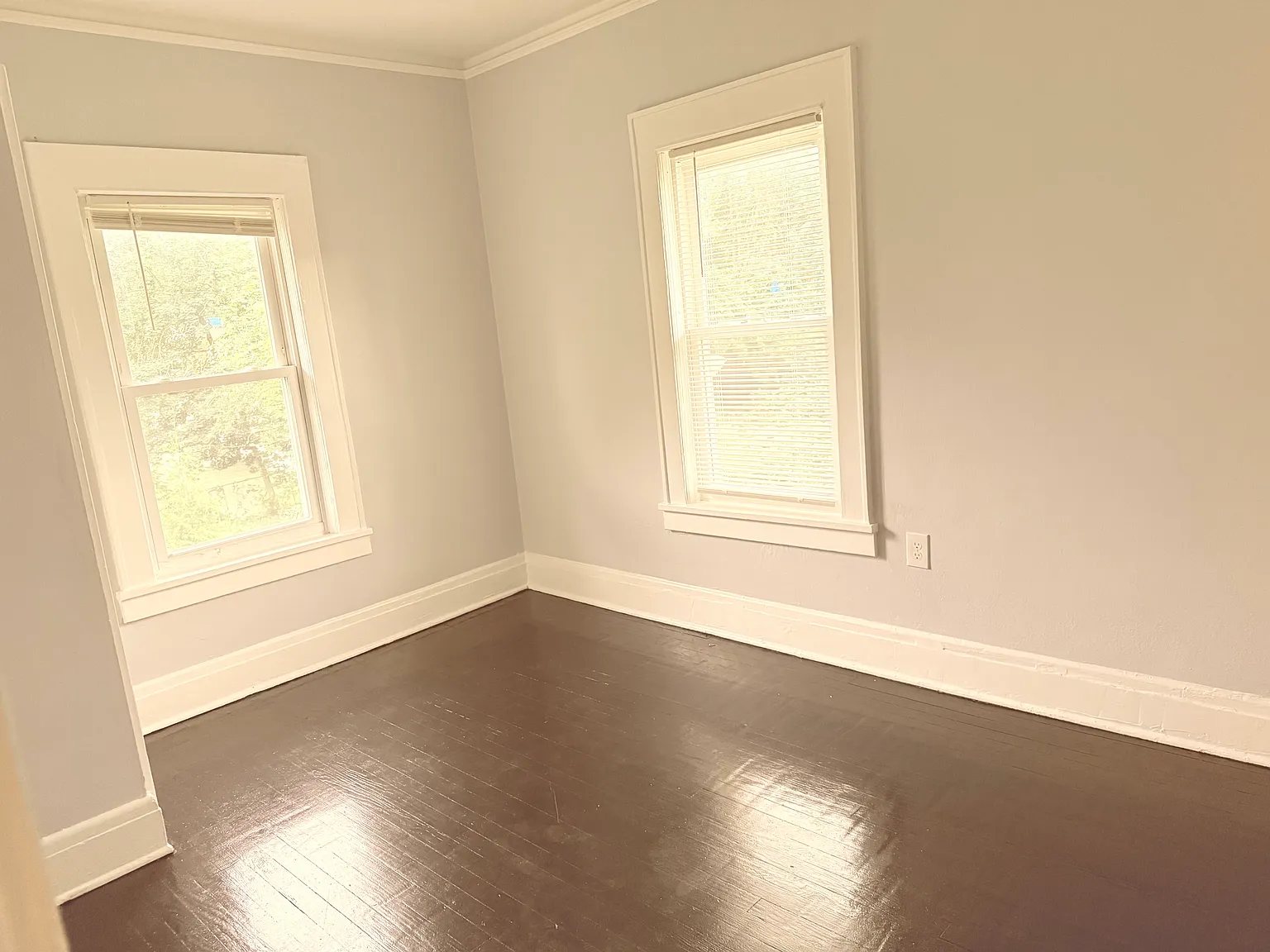 3 bed, 1000 sqft, $3,200 — Photo 4