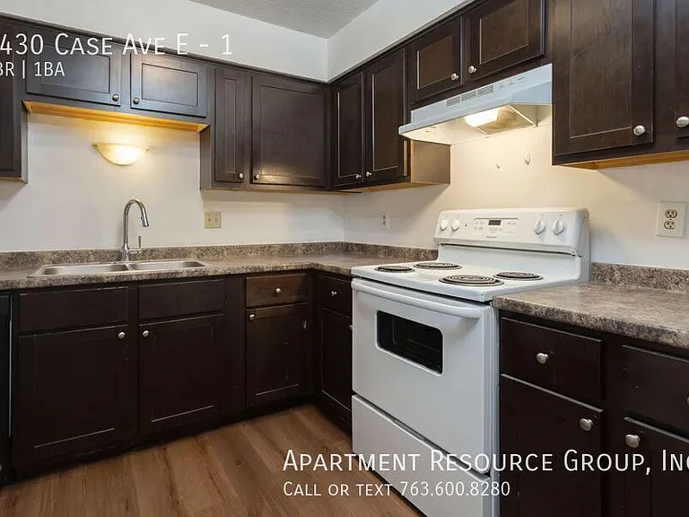 1430 Case Ave E #1 — Photo 6