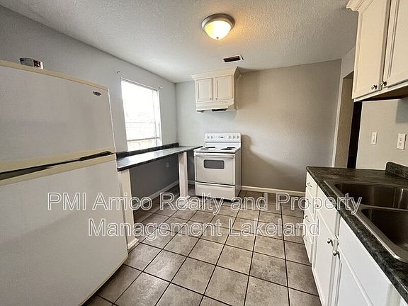 5th image of 217 McKean St Unit B