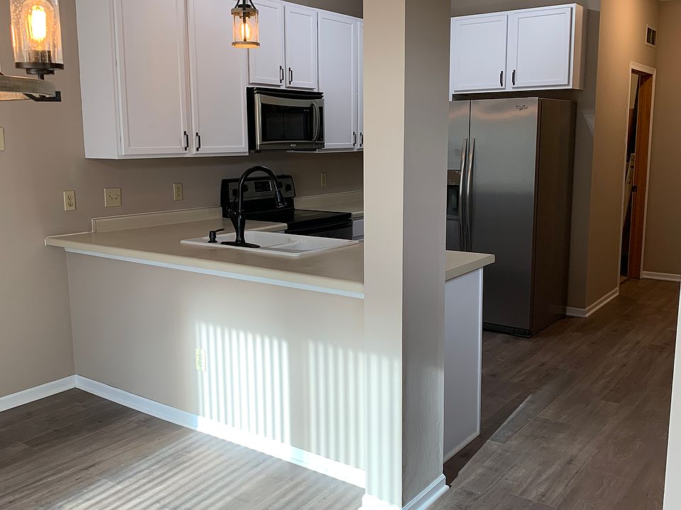 1st image of 537 Woodduck Dr Unit G