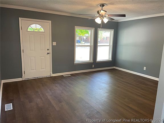 5th image of 3037 Wedgewood Dr