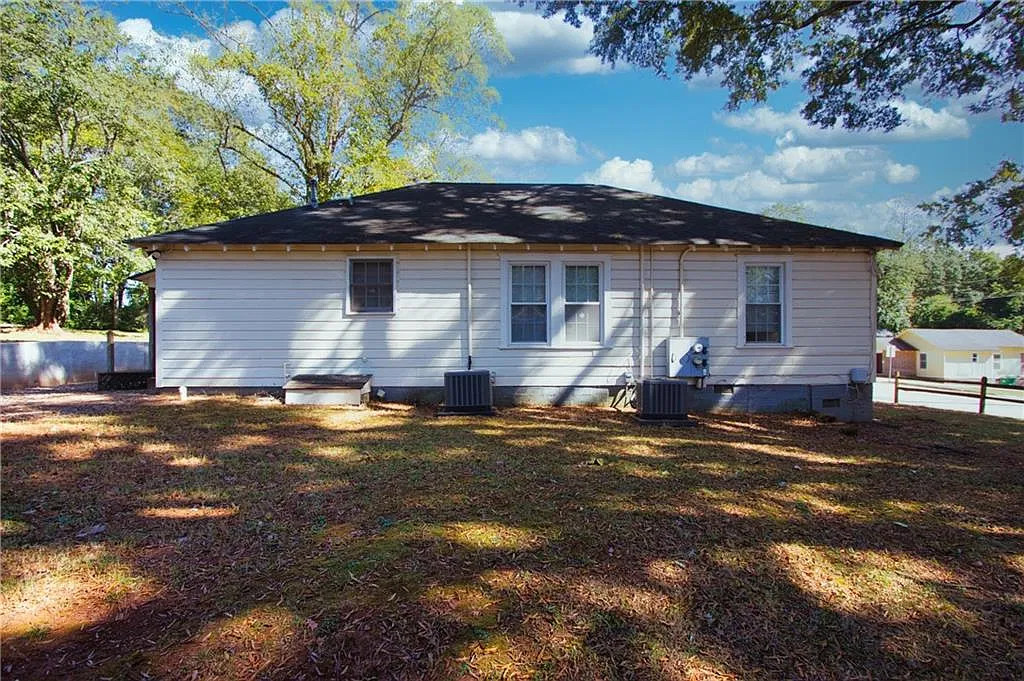 1 bed, 1.0 bath, 1134 sqft, $1,000 — Photo 4