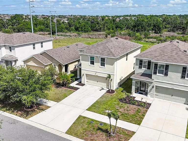 11176 Leland Groves Dr — Photo 67