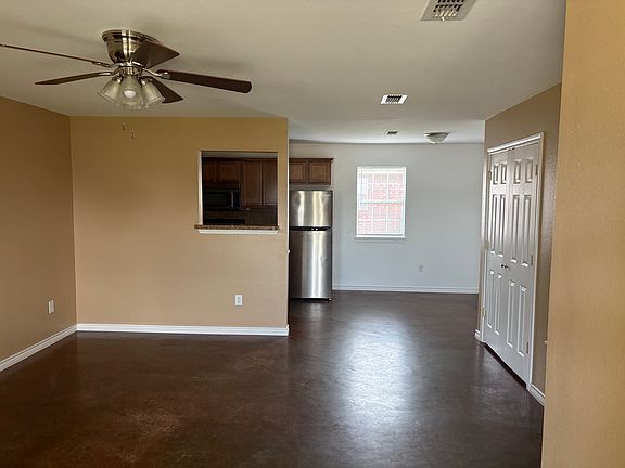 3rd image of 438 Wildcat Dr