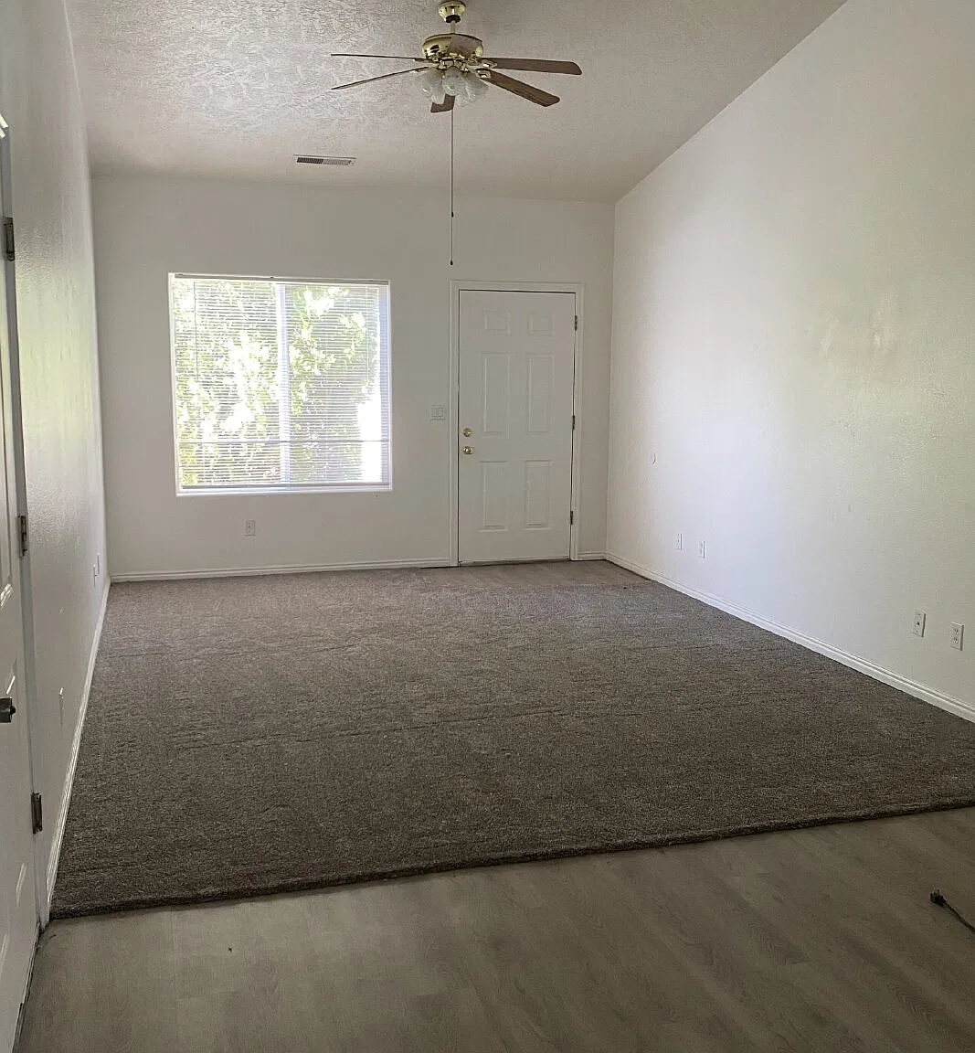 241 N 300 W — Photo 3