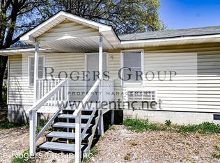 717 Roberson St, Henderson, NC 27536
