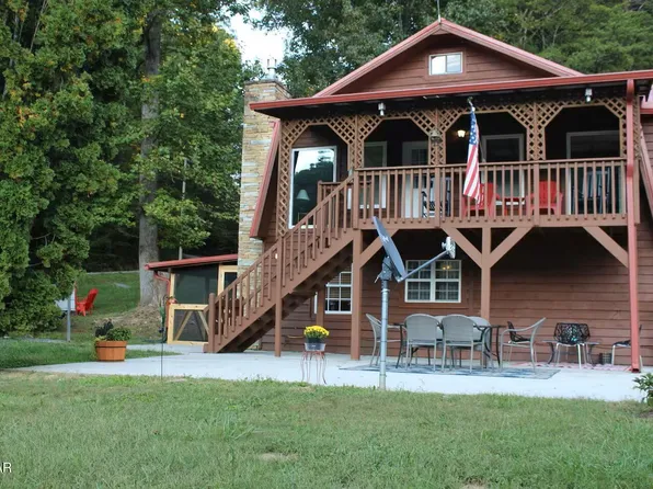 676 Rocky Flats Rd, Cosby, TN 37722