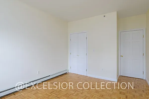 Rented by The Excelsior Collection LTD | media 16