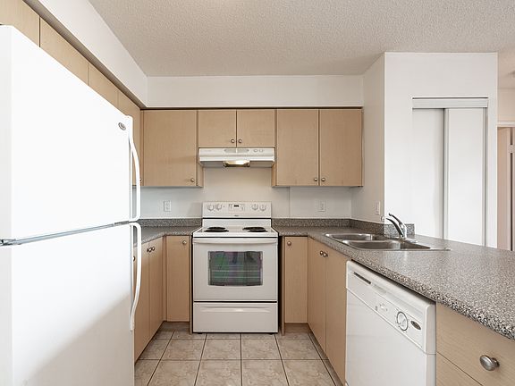 3rd image of 333 Sidney Belsey Cres #50123A-1115