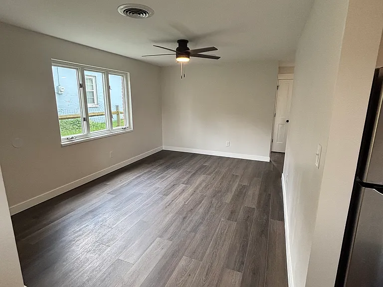 2625 Oakley Ave — Photo 4