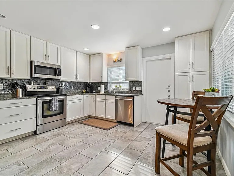 1523 Bayshore Blvd #6 — Photo 3