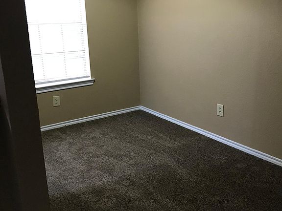 4th image of 3628 Washburn Ave APT C