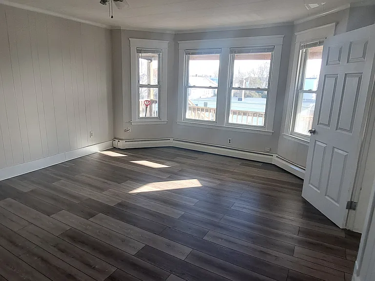 82 Green St #302 — Photo 8