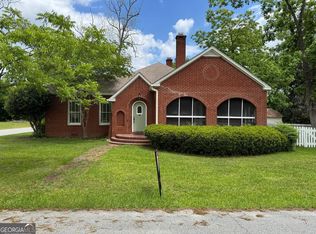 405 S Kennedy St, Metter, GA 30439