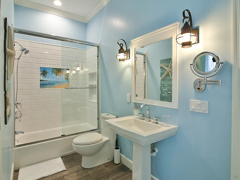 1102 Mallorca Dr — Photo 44