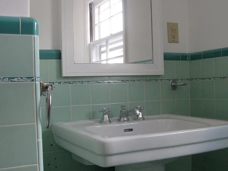 Upstairs Bathroom