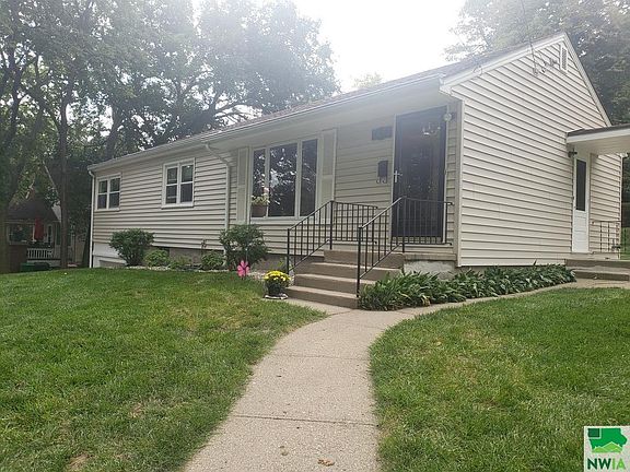 2nd image of 1601 Helmer St