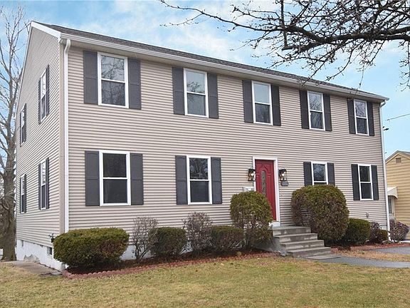 2nd image of 210 Holland St