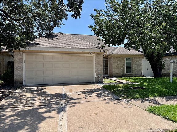2nd image of 6147 Briar Glade Dr