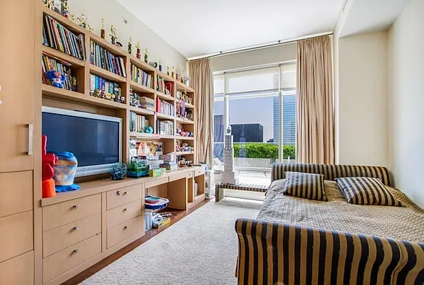 Rented by Compass | media 34