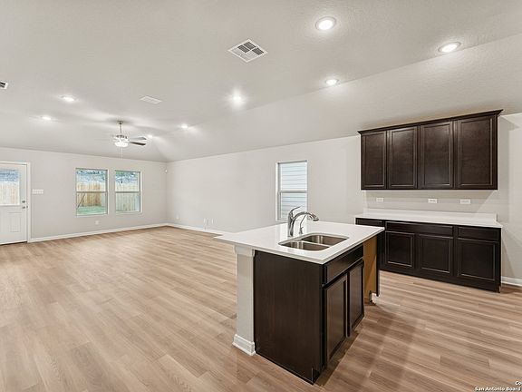 4th image of 5043 Agave Blue Lane