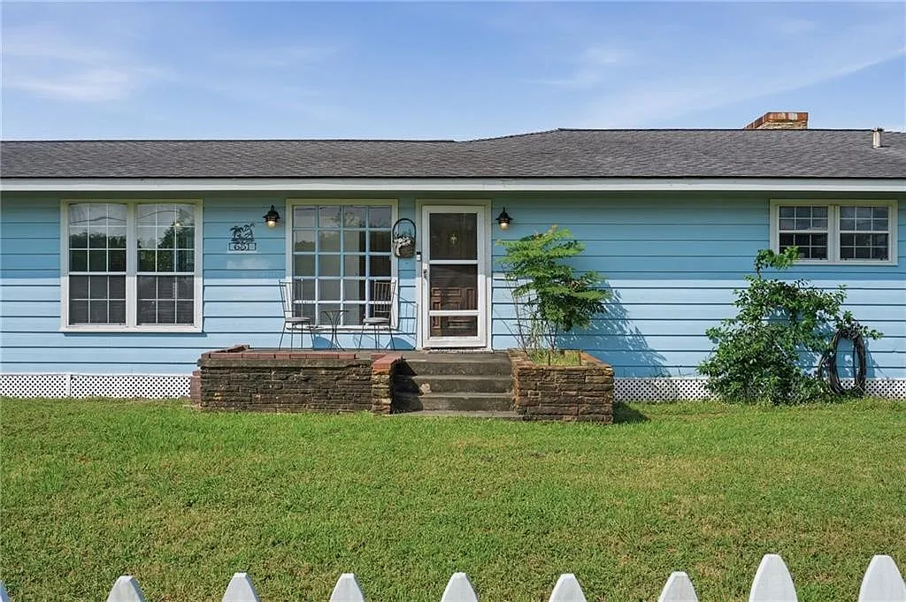 3 bed, 3.0 bath, 2364 sqft, $2,000 — Photo 4